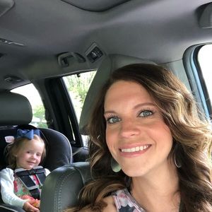 Meet your Posher, Nicole